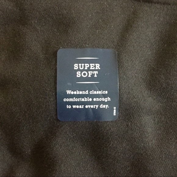 IZOD pullover sweatshirt - Picture 7 of 7